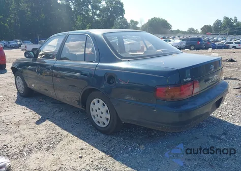 1995 Toyota Camry Le z USA, uszkodzony, nr VIN 4T1SK12E9SU631807